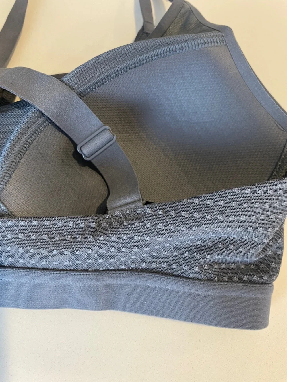 Victoria Sport Gray Strappy Keyhole Performance Sports Bra • 34C - Picture 6 of 7